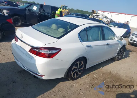 2016 Honda Accord Ex-L z USA, uszkodzony, nr VIN 1HGCR2F93GA231789